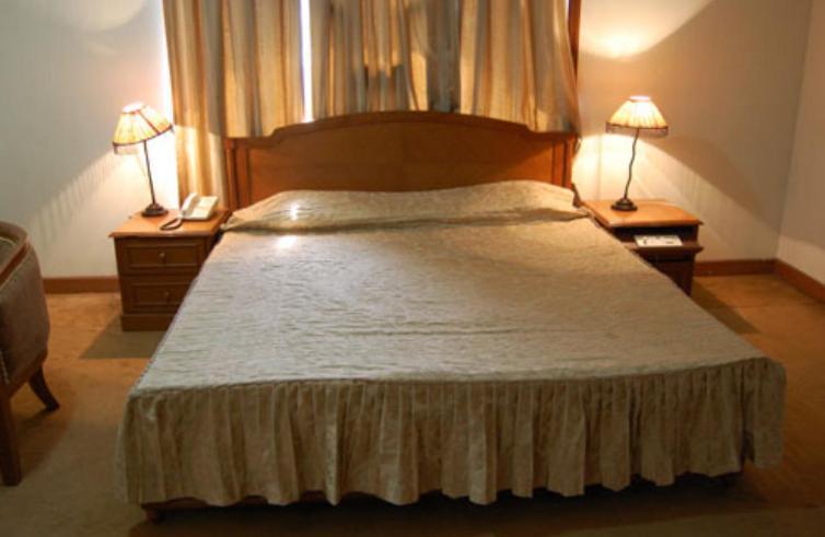 Hotel Sita Manor Gwalior Værelse billede